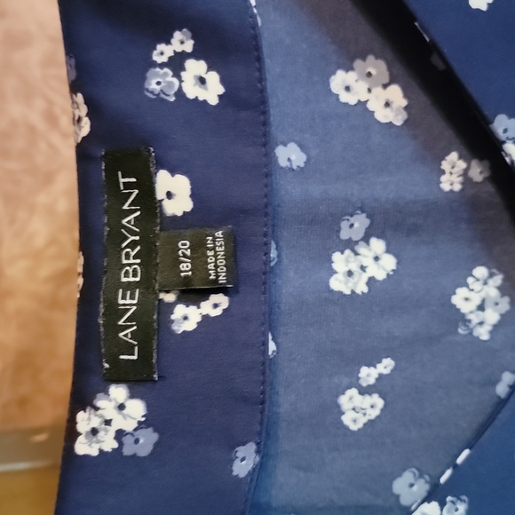 Navy Floral Blouse with V-Neck and Bell Layered Sleeves - Picture 6 of 8